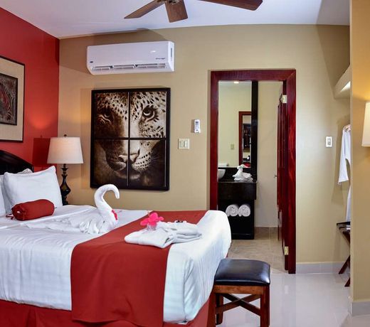 Best Western Plus Belize Biltmore Plaza