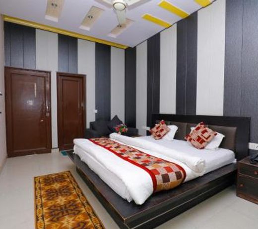 Hotel New Bakshi House