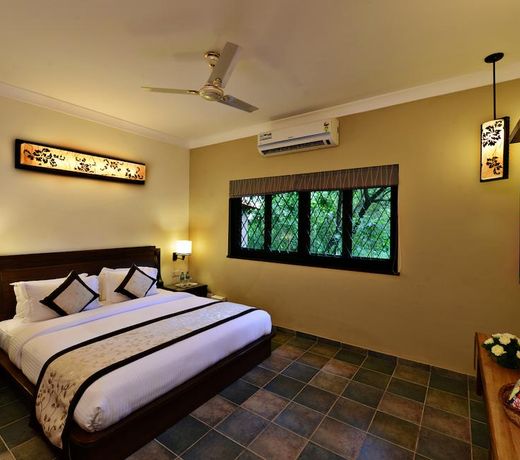 La Sunila Suites