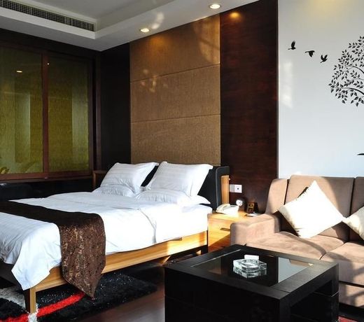 Chengdu West Care Hotel