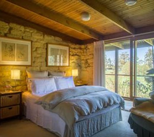 The Burrow at Wombat Bend