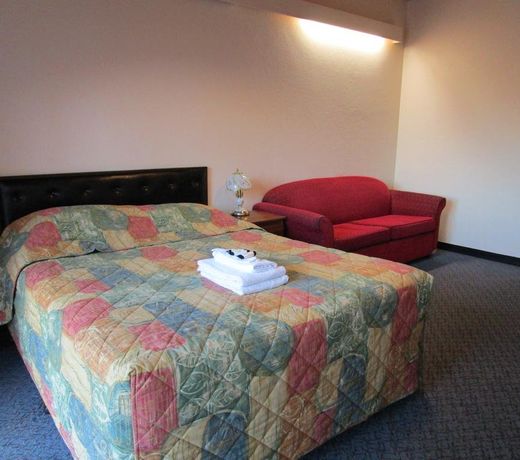 Nightcap at Federal Hotel Mt Gambier