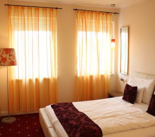 Hotel Al Faro Lodge am See