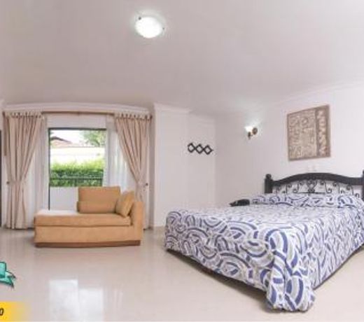 Hotel Palmera Real