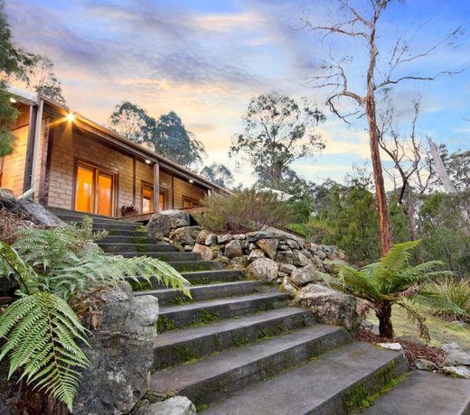 Falls River Luxury Accommodation