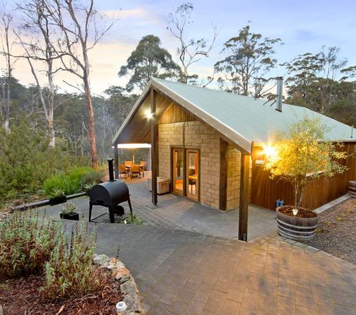 Falls River Luxury Accommodation