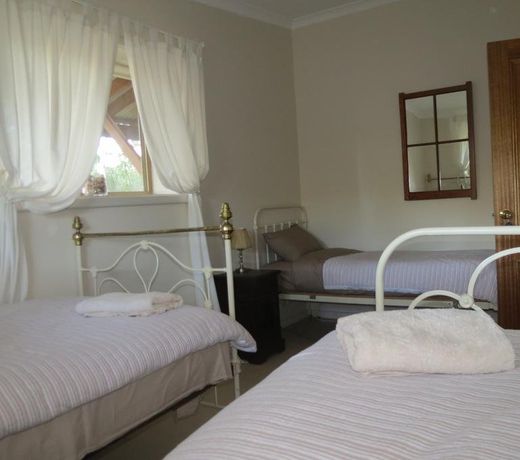 Bentwood Olive Grove Accommodation
