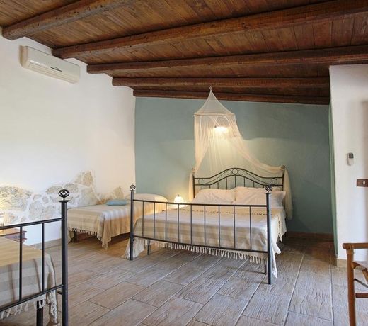 Roba Degli Ulivi
