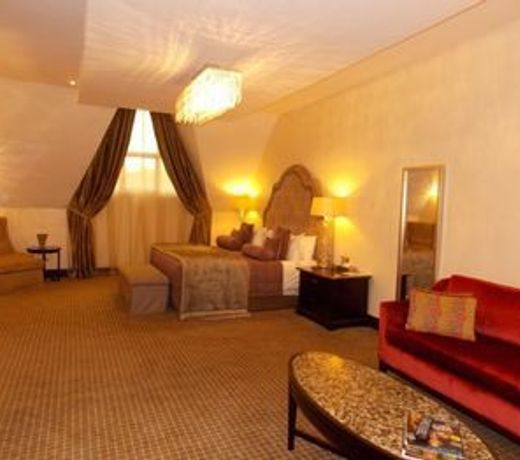 Bon Hotel Grand Towers