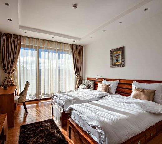 Hotel Iris