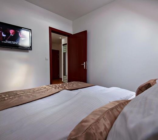 Hotel Iris