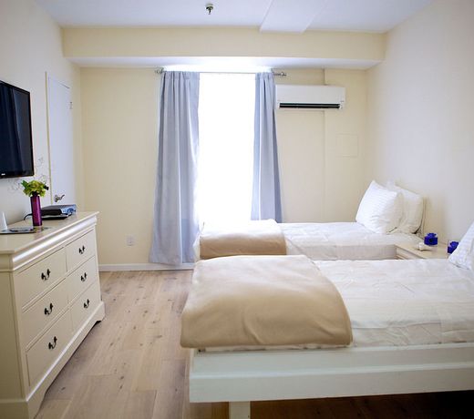 Long Beach Hotel