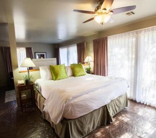 Flanigan`s Inn