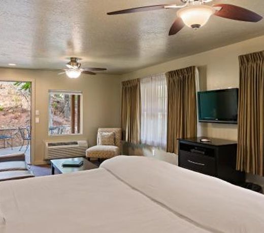 Flanigan`s Inn