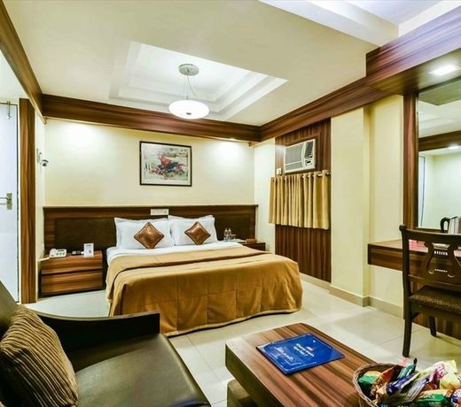 Hotel Metro Palace