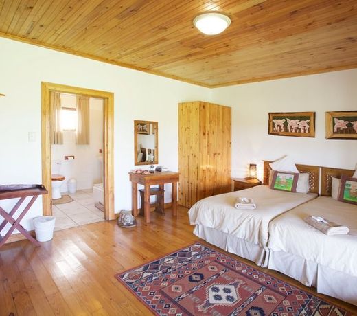 Mentors Country Estate