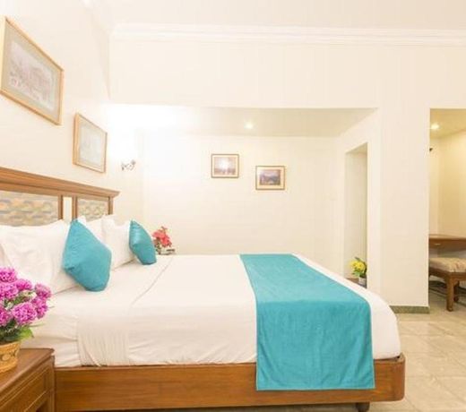 Sovereign Hotel