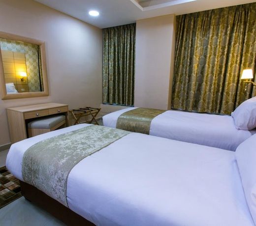 Nishan Hotel