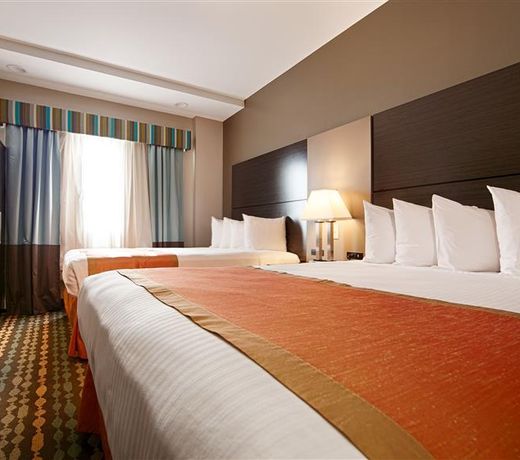 Best Western Plus Brooklyn Bay Hotel