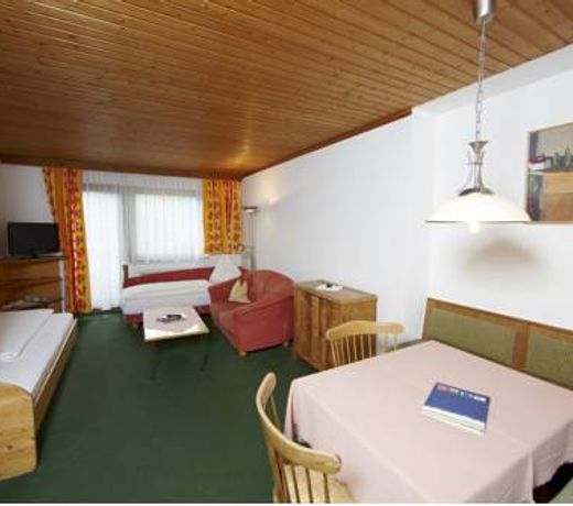 Klawunn Hotel & Apartement