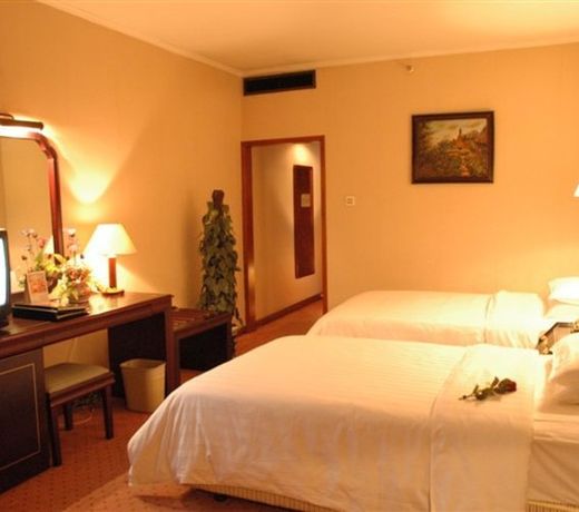 Hoi Tak Hotel