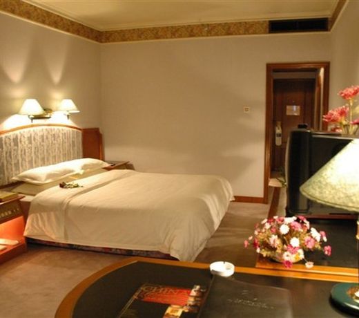 Hoi Tak Hotel