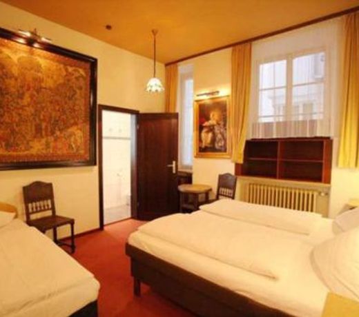 Burg-Hotel & Hostel Cochem