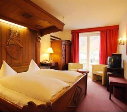 Burg-Hotel & Hostel Cochem