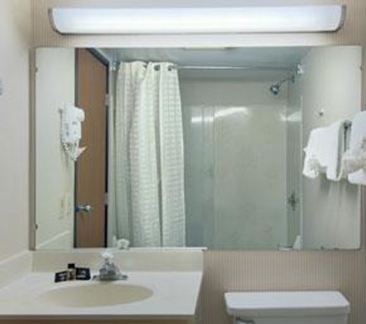 TRAVELODGE COLUMBIA WEST - 9736