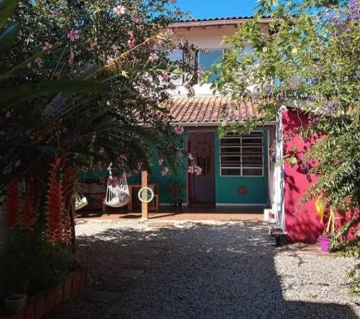 Amares Hostel