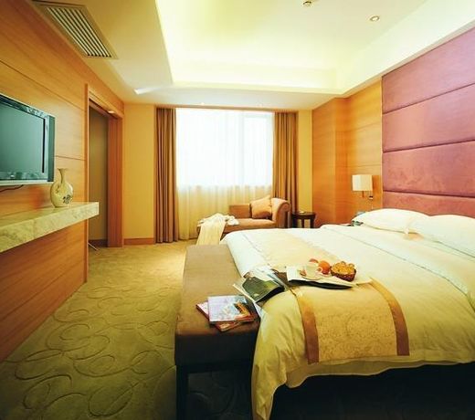 Class Hotel