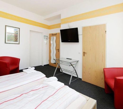 Hotel Goldener Hahn
