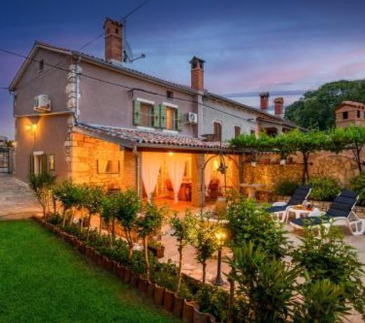 Rustic Istrian house Varesco