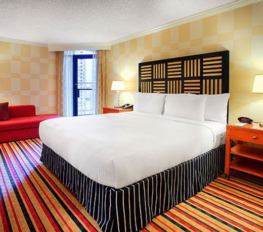 Pinnacle Hotel Harbourfront