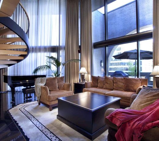 Metropolitan Hotel Vancouver