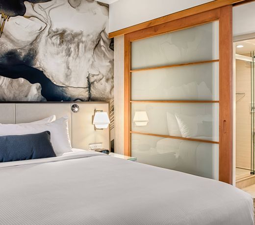 Delta Hotels by Marriott Vancouver Downtown Suites