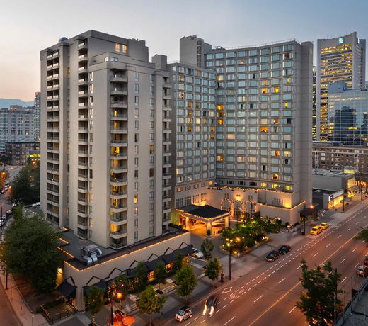 La Grande Residence at the Sutton Place Hotel