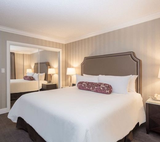 La Grande Residence at the Sutton Place Hotel