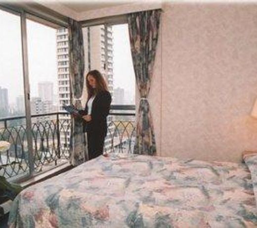 Tropicana Suite Hotel