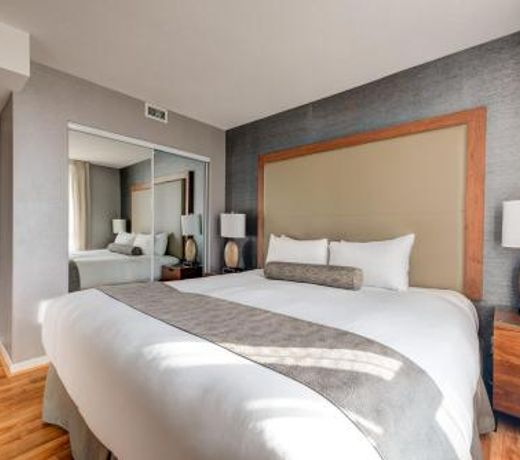 Carmana Hotel & Suites