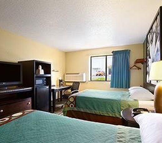 Super 8 by Wyndham Huntsville Alabama