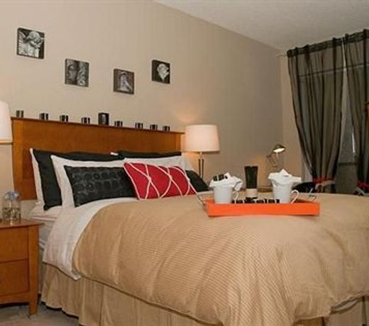 CANADA SUITES YORKVILLE