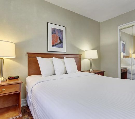 Town Inn Suites Hotel