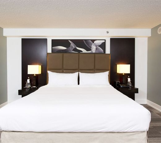 Pantages Hotel Toronto Centre