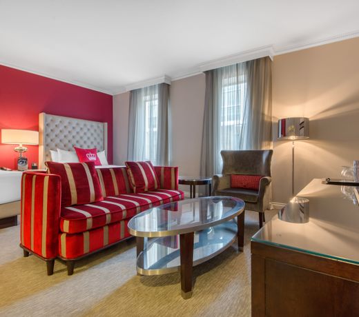 The Omni King Edward Hotel