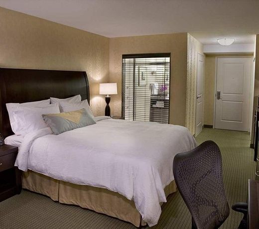 Hilton Garden Inn Toronto Downtown