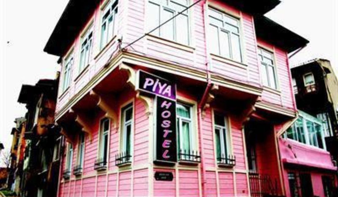 Piya Hostel