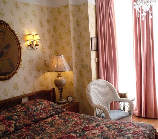 Pimblett's Downtown Toronto B&B