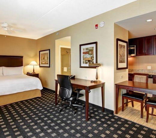 Homewood Suites by Hilton Toronto Airport Corporate Centre