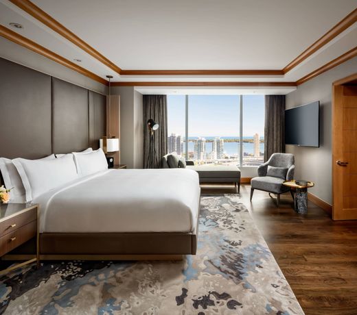 The Ritz-Carlton, Toronto
